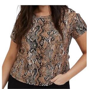 Torrid Ribbed Crewneck Snakeskin Print T Shirt Short Sleeve Top Size Large